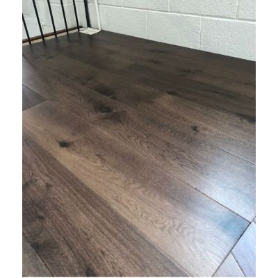 Barrel Oak Plank & Chevron *45.96y2 / 38.3m2 END LOT CLEARANCE*