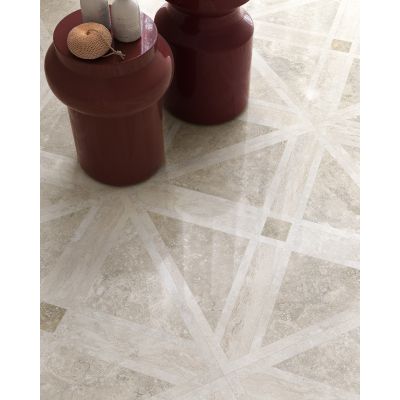 Invictus Cross Deco Krystal 60x60cm