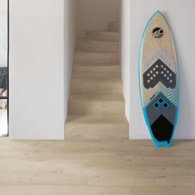 Quickstep Soft Oak Medium Laminate 12mm