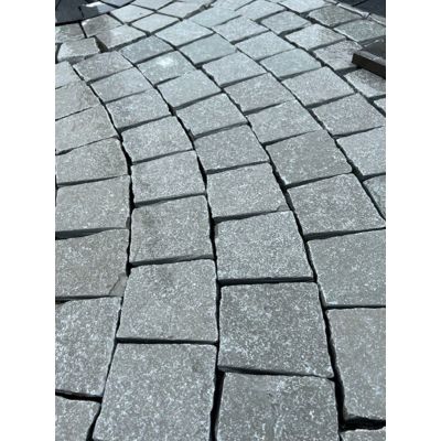 Kota Blue Limestone Cobbles 10x10cm