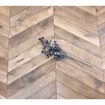 Muscavado Oak Engineered Chevron 